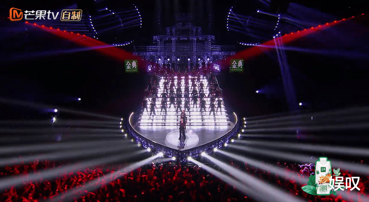 姐姐|《乘风破浪的姐姐3》第4次公演，三代姐姐同台，却有2个明显缺点