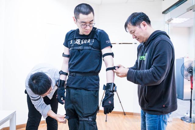 美团|36氪首发 | 数字娱乐创作团队“OXYZ3”完成天使轮融资，次世文化独家投资