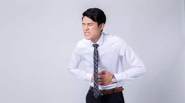 尼古丁|大腿根潮湿，下焦湿热？教你4个中成药，清热除湿，浑身轻松