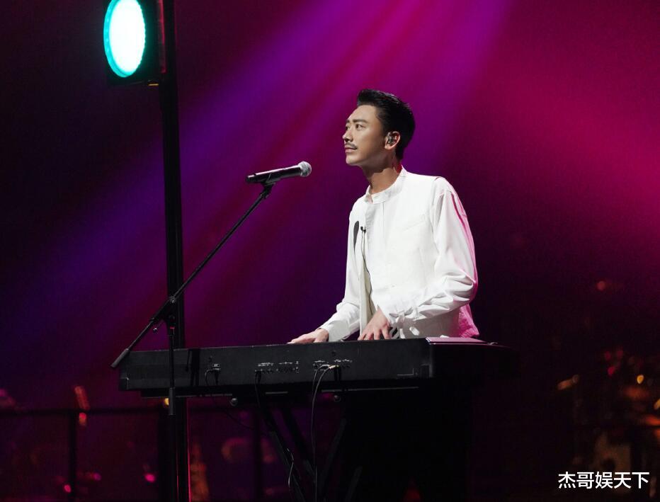 华少|张楚的“天真”让华少很尴尬，《闪光的乐队》赛制被打脸