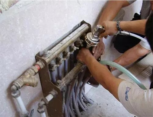 到底是暖气片保暖还是地暖保暖效果好?看老婆的燃气单都明白了!