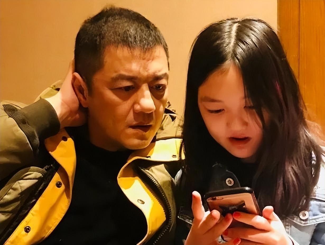 李亚鹏|李亚鹏秀恩爱,关王菲什么事?