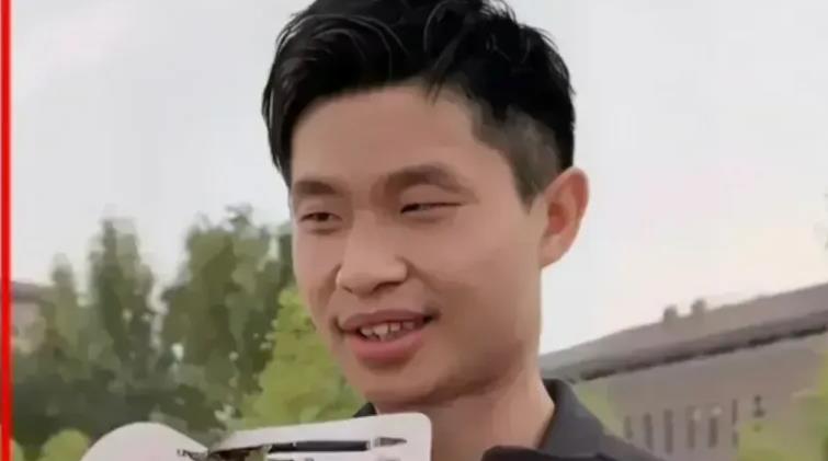 发型 托尼老师为“韦神”设计发型，整体感觉都升级了，妥妥大帅哥一枚