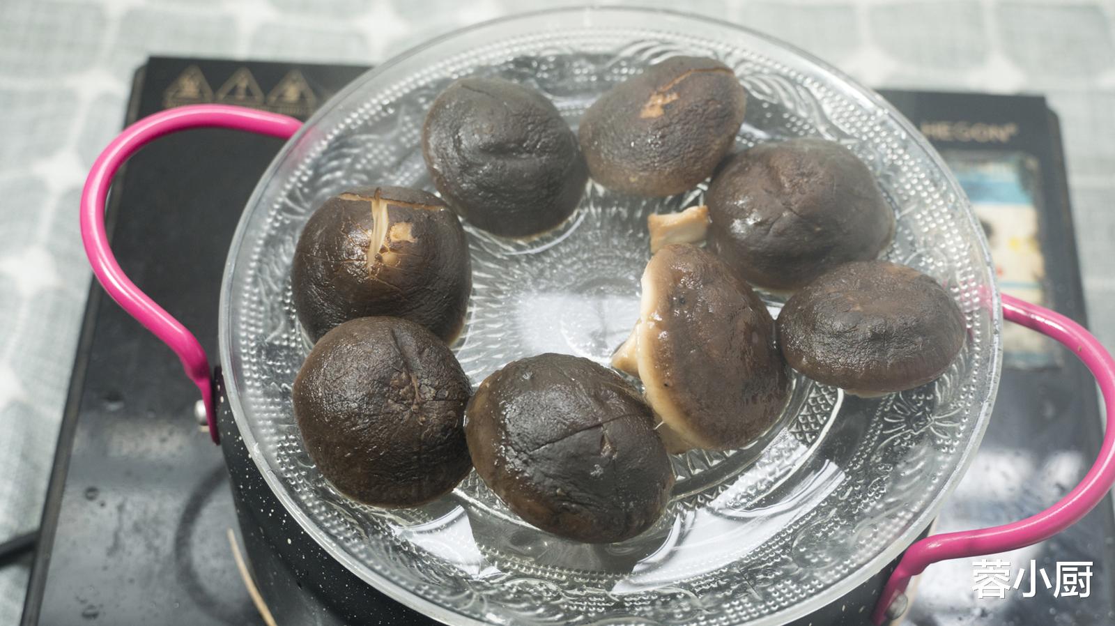 提醒中老年人:冬天除牛奶,多吃4样绿叶菜,提高免疫,身体强健