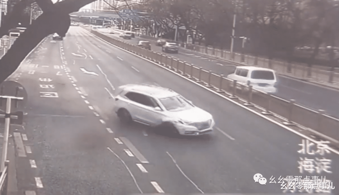 北京类似交通事故增多，车少撒野还是“杨过”太虚？都不能掉以轻心