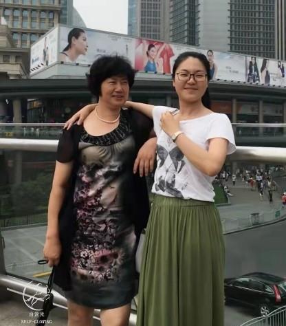 发型 39岁女子像59岁的奶奶?长相和打扮显老气的女人要如何逆袭变美?