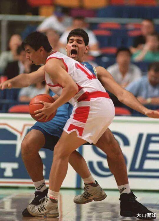 巴塞罗那|没有CBA、没有超级中锋，为什么94男篮却能打进世界8强