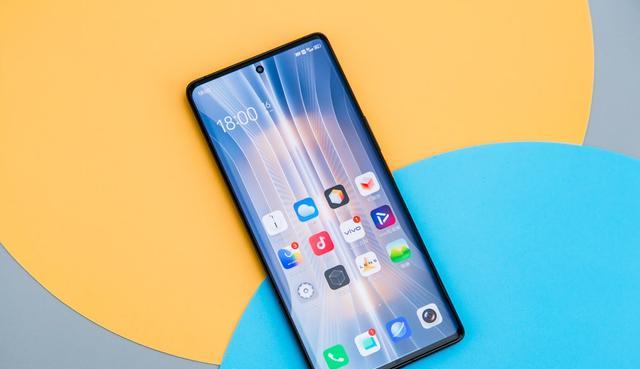 iqoo|120W旗舰退场，12+256G降1100元！幸福来得如此快