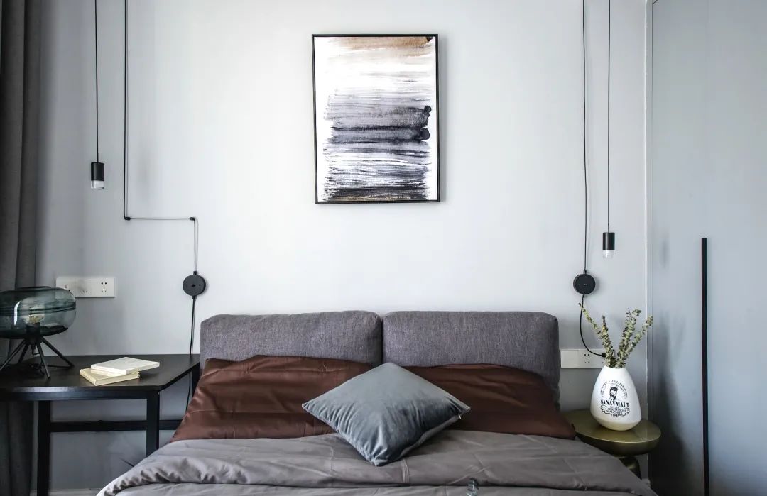 客厅隐形门,无主灯设计,96m2现代三居室