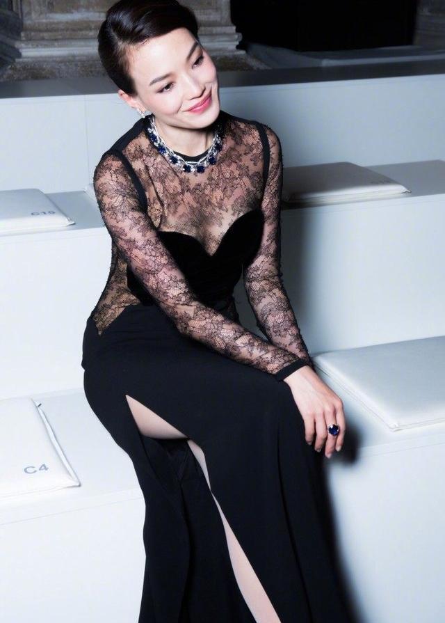 洪金宝|倪妮和舒淇像吗？她俩明明脸蛋长得不美，为啥能成为一线明星？