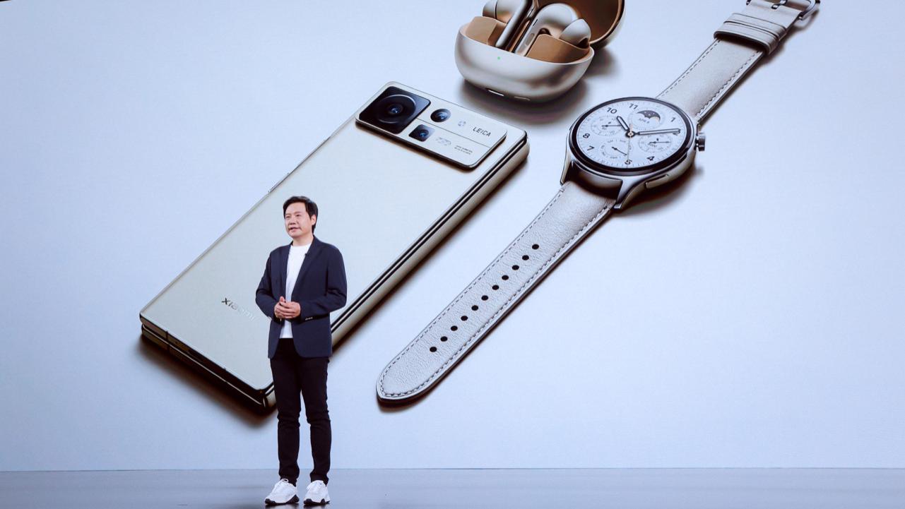 小米推出“最贵”套装，集齐手机、手表和耳机，13999元贵吗？