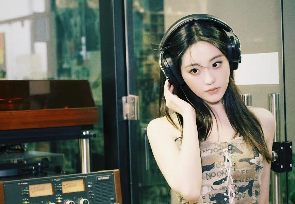 祝绪丹|祝绪丹搭档的男主有些堪忧,张翰和尹正油腻,翟潇闻反而成为上选