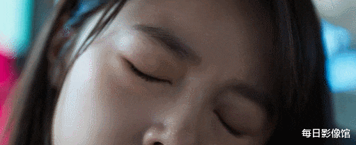 开端|《开端》凶手为什么执意要桥上引爆炸弹?秘密就藏在公交车乘客里