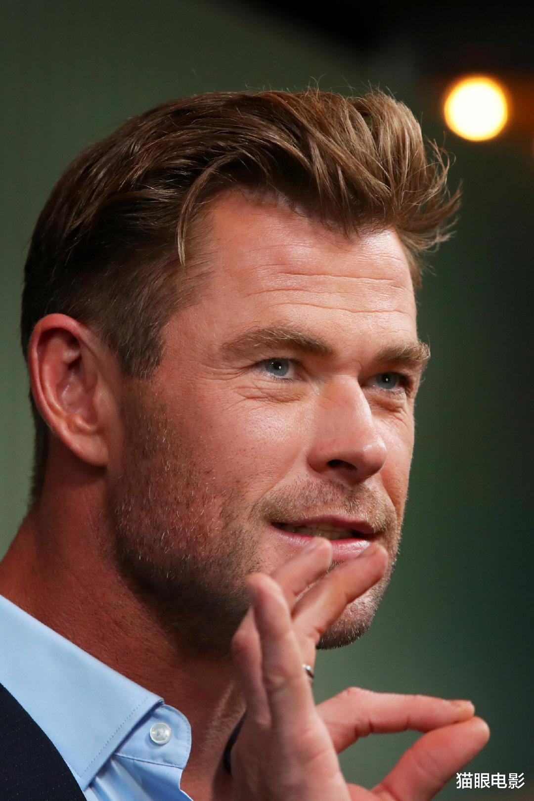 克里斯·海姆斯沃斯|39岁锤哥变沧桑了，满脸细纹络腮胡白了不少，网友：越老越有魅力