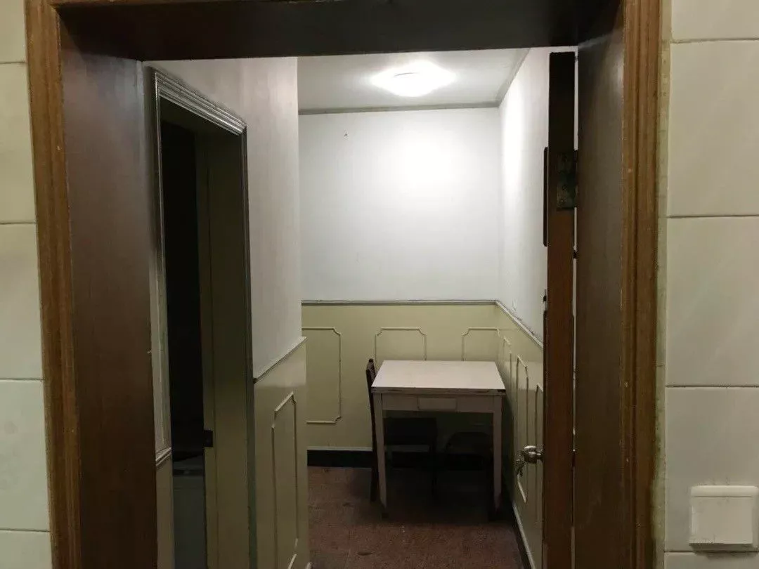 爆改90年代的50㎡老破小,两居室改三室一厅,每1㎡都利用到极致