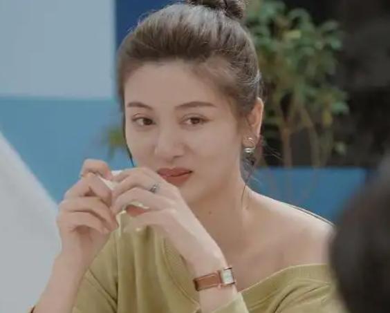 孔汝淳|孔汝淳取关“4姐妹”，正式跟鲁班叫板，网友：下一步回老家