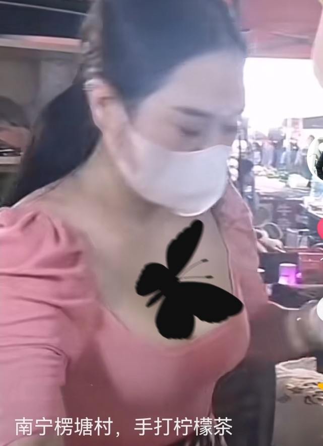 广西:女子着装暴露卖柠檬茶,网友不远千里去打卡,付钱后也不愿离开
