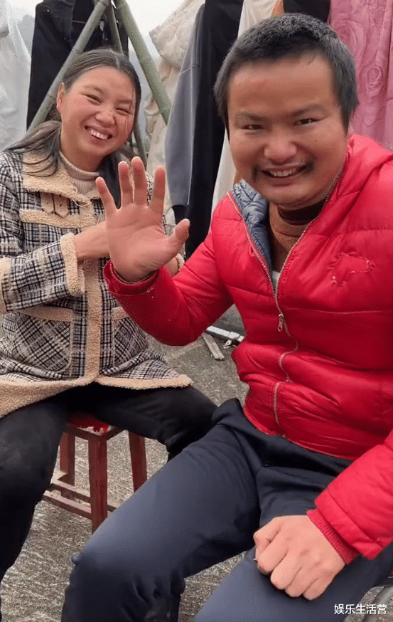 朱之文|牛爱芳胡子脱落懒理，更视频称已经领悟人生，网友：难怪他们红