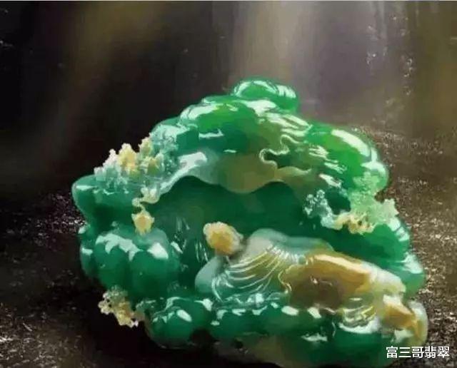 翡翠|玉赏 ▏极品福禄寿三彩翡翠卧佛,摸一下沾沾福气