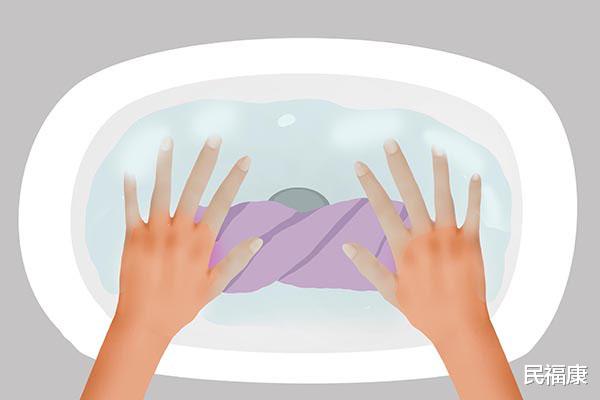 洗衣粉和洗衣液，哪个洗得更干净？区别很明显，以后别用错了