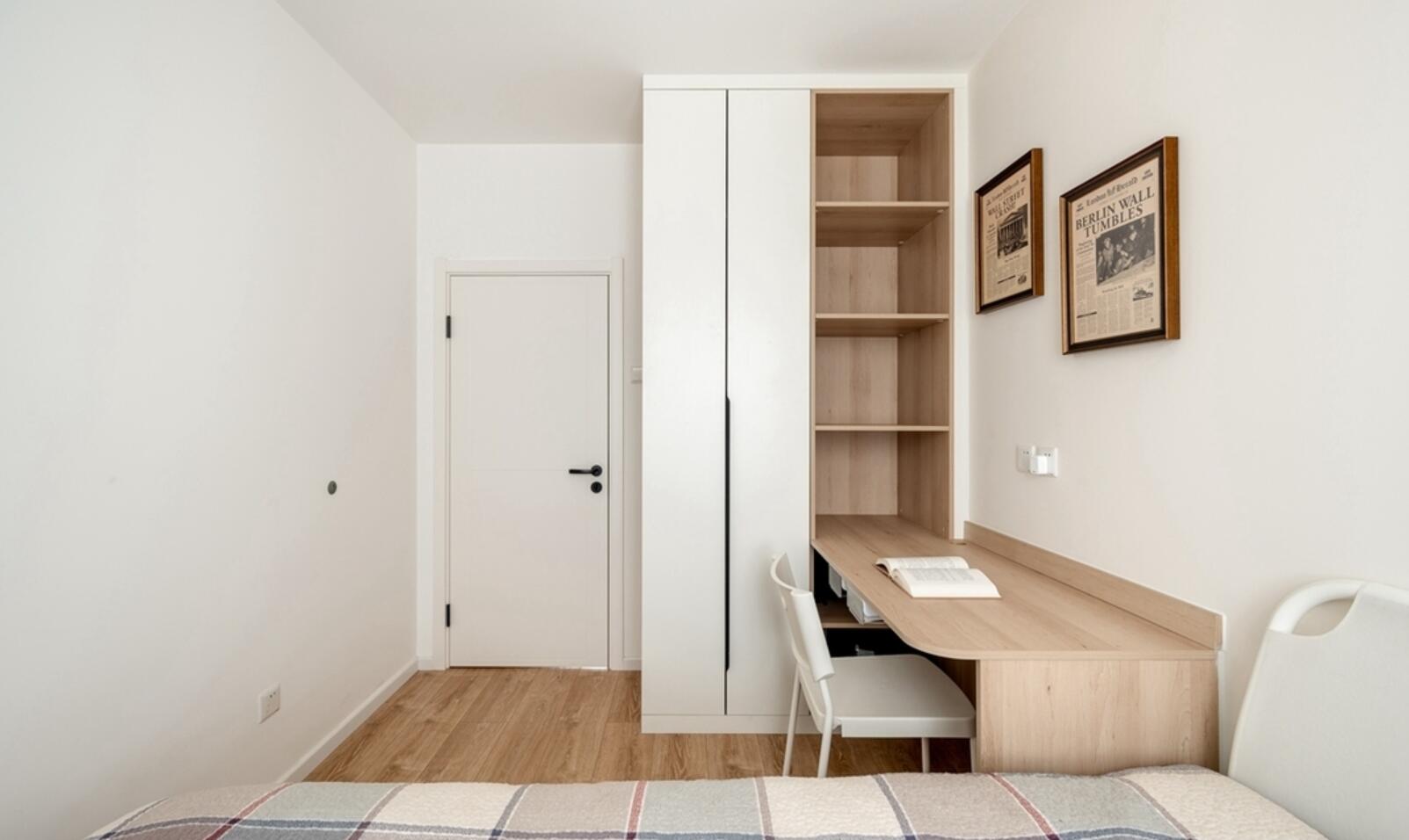 她家堪称“小户型设计典范”,看起来很简单,但处处都是细节