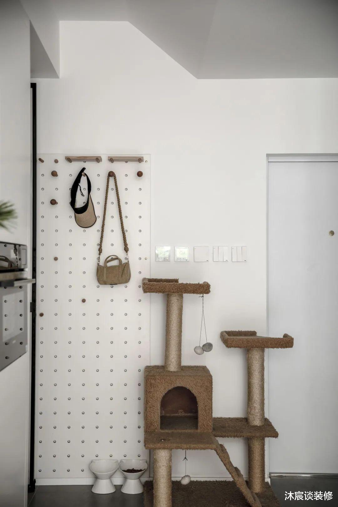 夫妻俩爆改46㎡老破小,住1家5口和2只小猫没压力,还有超多收纳