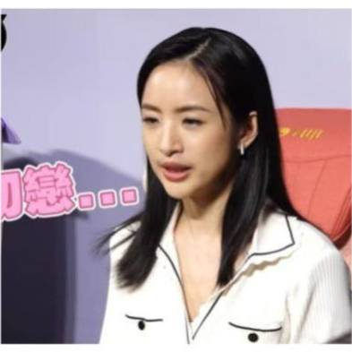 林依晨|39岁林依晨产后复出太拼了!独自带娃拍戏太辛苦,穿白裙尽显少女范