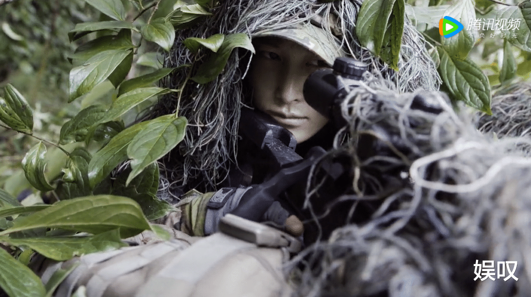 狙击手|《特战荣耀》中的两个女狙击手，米娅和郭笑笑，到底谁更厉害？