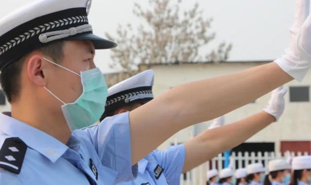 辅警|辅警将实行“年薪制”，有可能大幅度上涨工资，专科生别错过机会