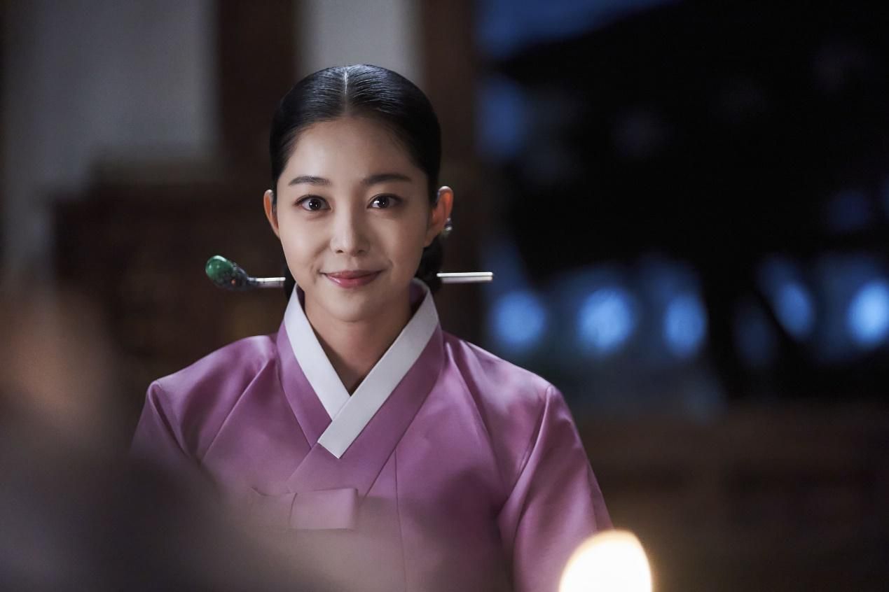 心动的信号|首播剧评丨《王后伞下》:金惠秀操碎心,精彩宫斗即将上演!