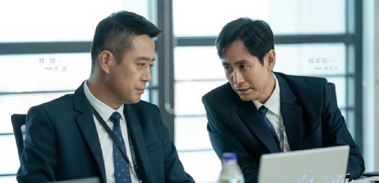 顾南亭|《向风而行》:顾南亭、程宵,谁才是你心中的职场精英