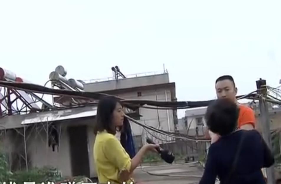2004年,湖南小伙新婚当天,61岁母亲执意要睡婚房,结果被撵出门