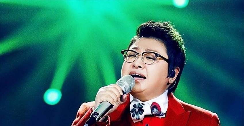韩红|23年前因事故失去双亲的孤儿，被韩红领养后，如今过得怎么样了