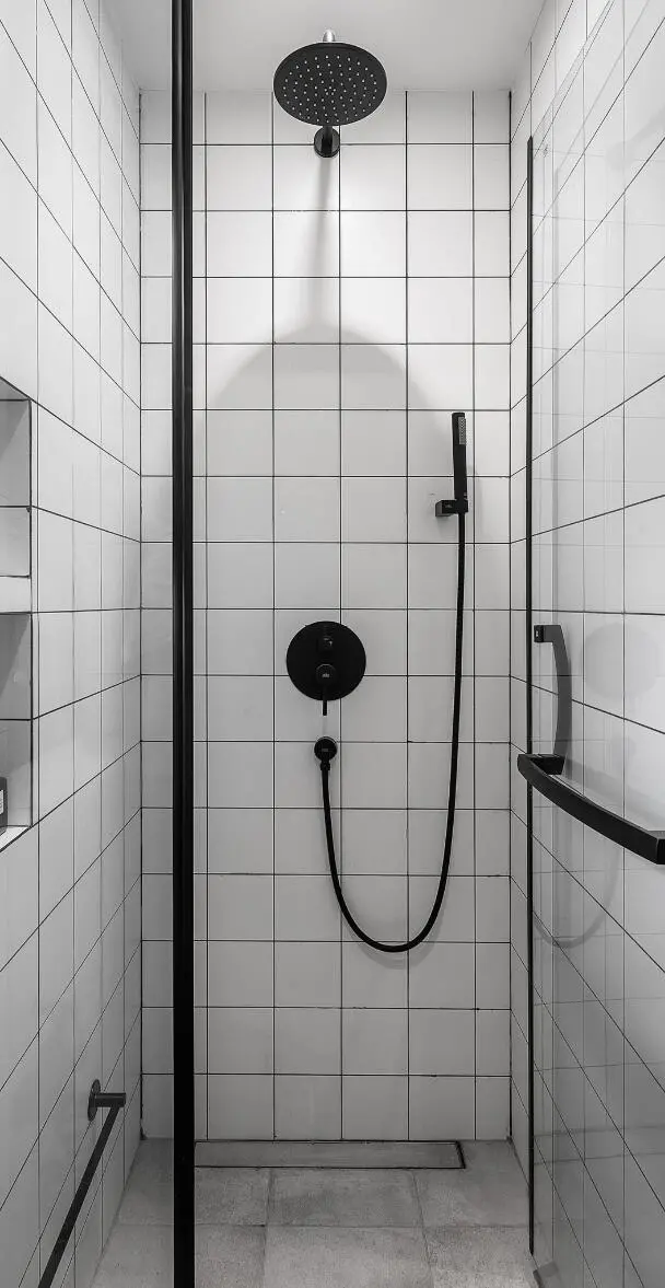 ?她坚持89㎡的小家,不做主灯、只装移门,完工后效果很惊艳!