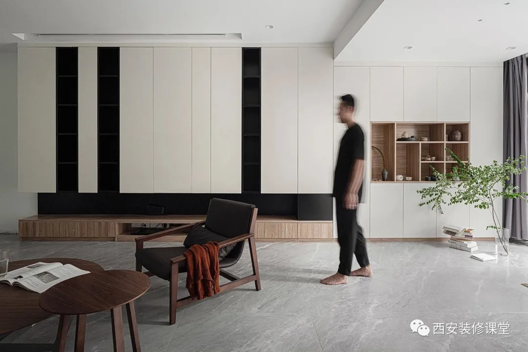 客厅与阳台彻底打通,区域划分怎么做?