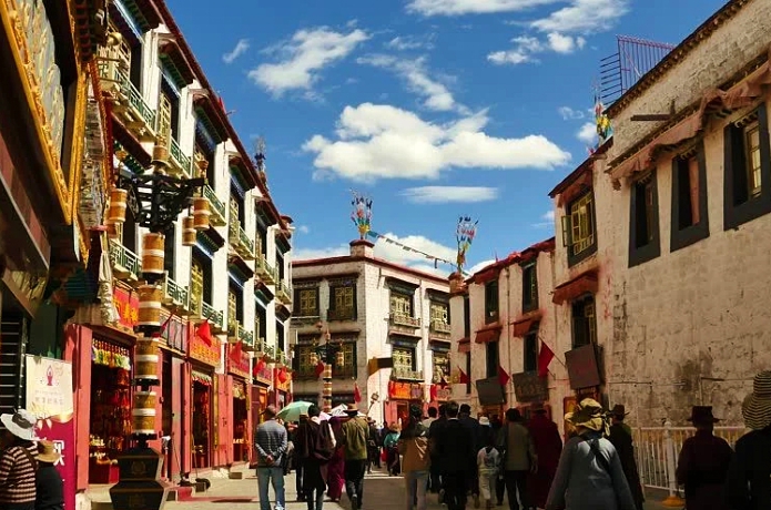 千岛湖|拉萨这个地方，风景藏不住了，是逛街购物的绝佳地