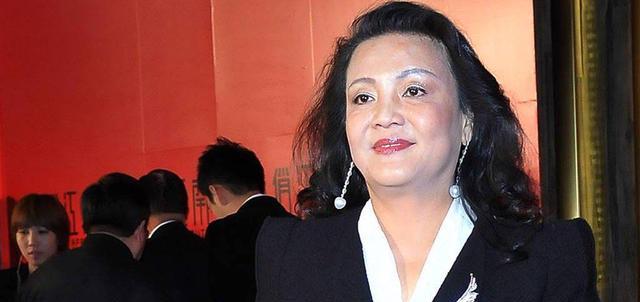 张兰|张兰直播自曝感染新冠,带病坚持引网友点赞