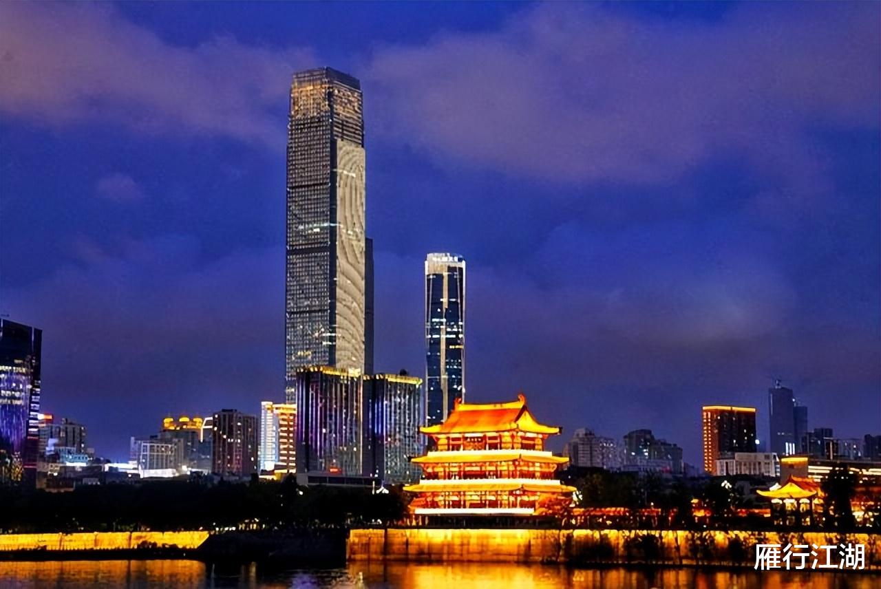 长沙|夏天来长沙，湘江夜游打卡经典城市地标，渔人码头吃小龙虾超过瘾