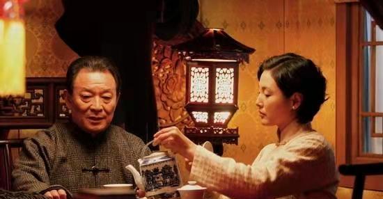 张延|“男人婆”张延和张锦程结婚17年，恩爱20年，育有一女