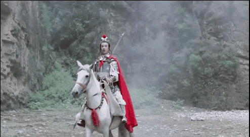 孙晨曦|一脸褶子就别硬凹少年感了，5位男星告诉你，啥叫鲜衣怒马少年郎