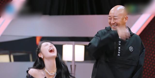 周洁琼|周洁琼长得很漂亮，可就是不注重表情管理，不怕掉粉吗