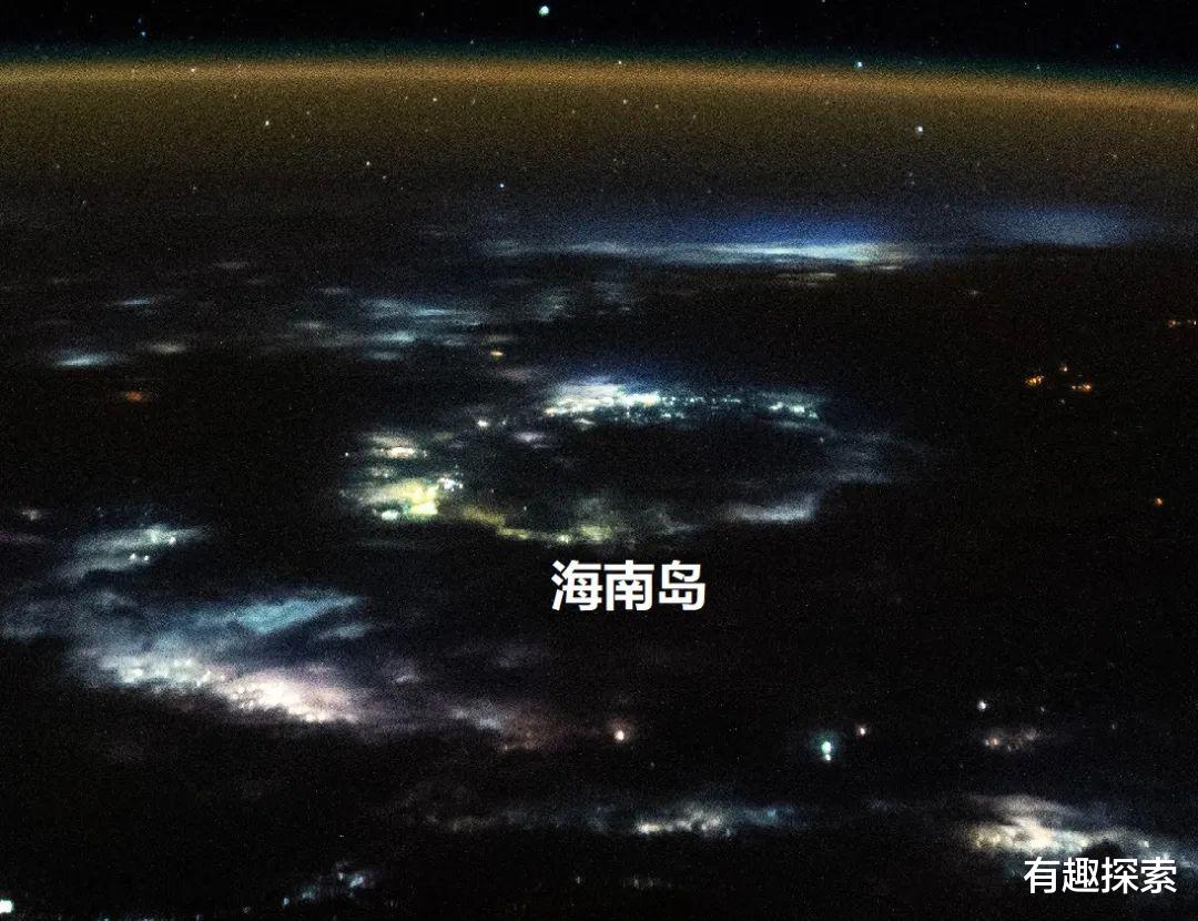 空间站宇航员巧拍南亚夜景，四大非凡景观，两道蓝色亮光引人注目