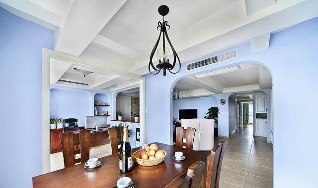 143㎡美式三居，餐客厅调换位置做开放式，通透敞亮比样板间好看