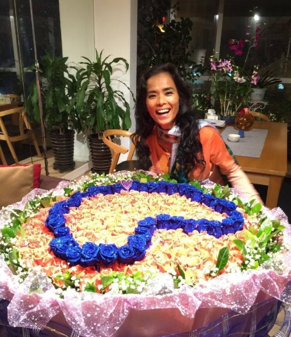 韦唯|走进韦唯在国外的家，3个儿子已长大成人，生活过得很幸福