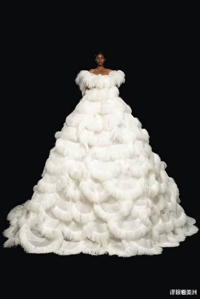 布鲁克林·贝克汉姆 布鲁克林·贝克汉姆称未婚妻美容不间断,只为婚礼最后一刻做准备