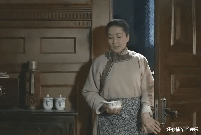 桂姨|伪装者:为爱情黑化的桂姨,对明诚到底有几分真心呢?