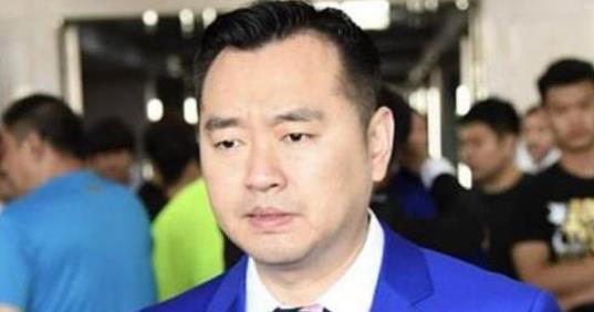 孔令辉|他曾是乒坛王子，却因200万外债而被撤职，如今40多岁依旧单身