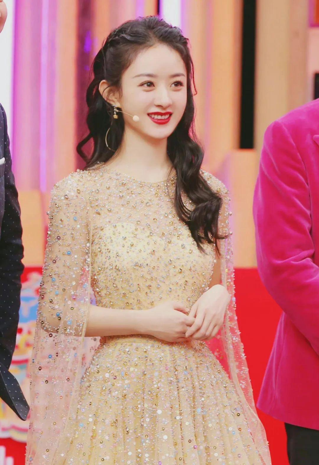 燃脂 被春晚上的赵丽颖惊艳了!她现在变化好大啊!