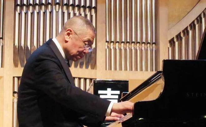 刘诗昆|钢琴家刘诗昆：78岁娶小37岁娇妻，81岁再得一女，如今还想生儿子