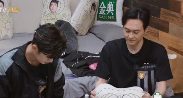 张婧仪|张智霖部落被围攻,王大陆只想挑战苏有朋,潘玮柏净说大实话